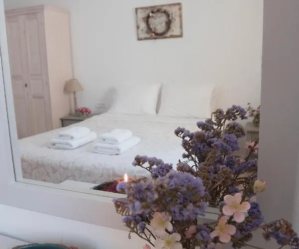 Calderimi Feriehus Fira (Santorini)