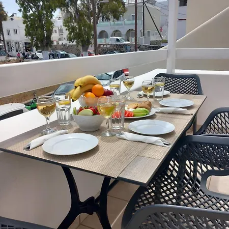 Calderimi Feriehus Fira (Santorini)