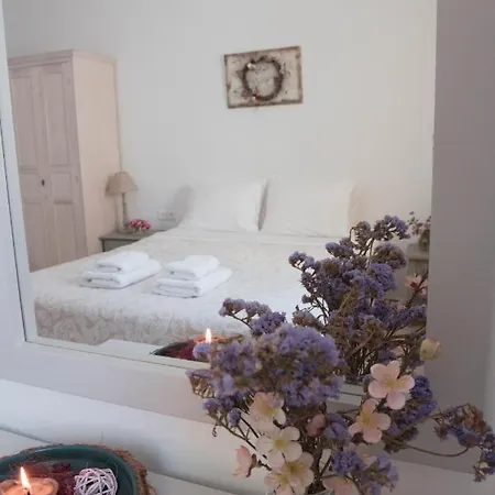 Calderimi Feriehus Fira (Santorini)